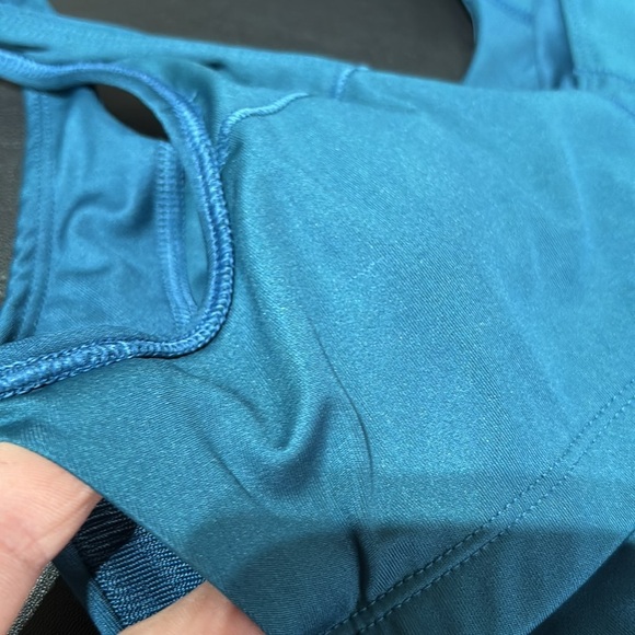 TARA The Gym People Long line,v-neck removable pad shelf bra,full coverage,aqua - Picture 5 of 10